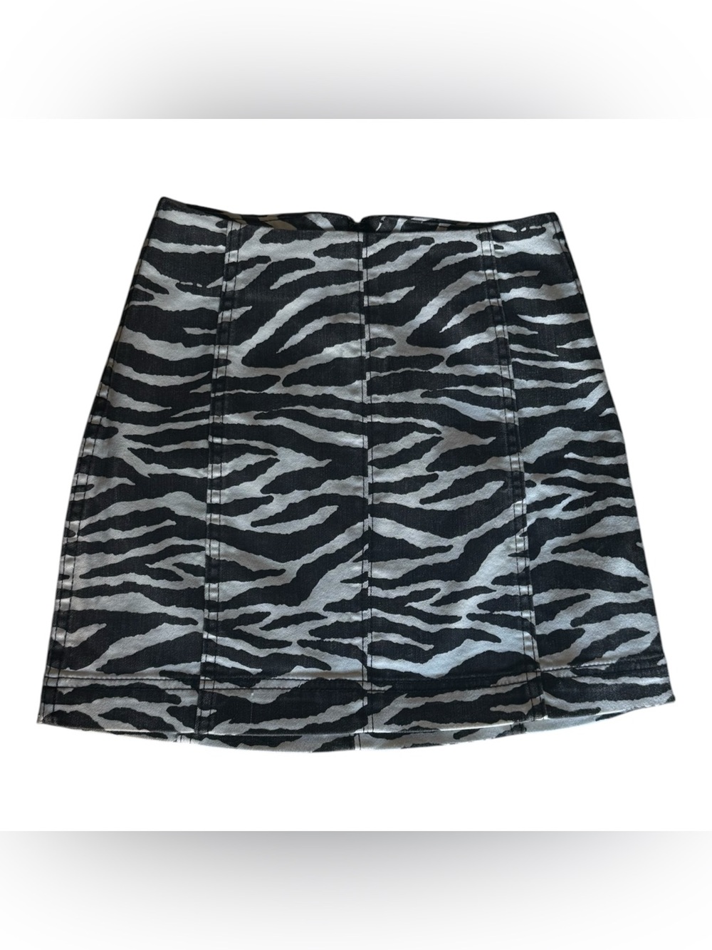 Black & Silver Zebra Print Mini Skirt